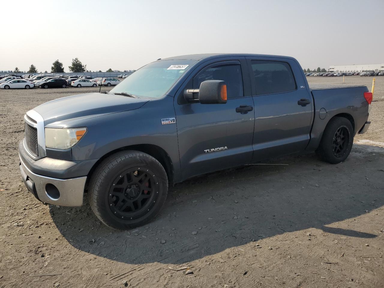 TOYOTA TUNDRA CREWMAX SR5