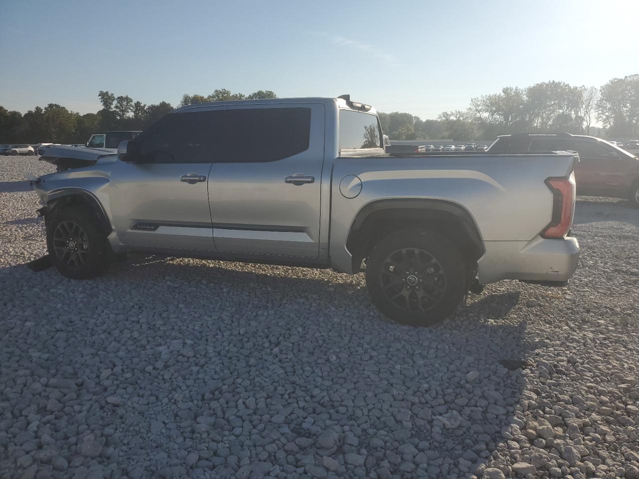 TOYOTA TUNDRA CREWMAX PLATINUM