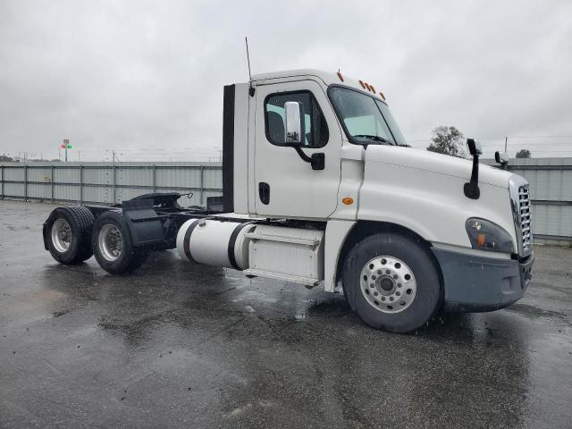 Global Auto Auctions: 2018 FREIGHTLINER CASCADIA 1