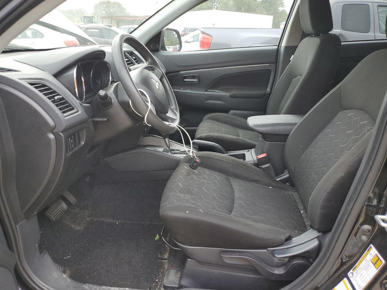 MITSUBISHI OUTLANDER S/SE