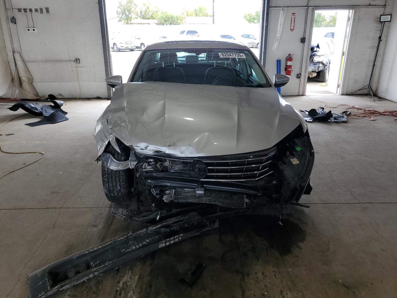 VOLKSWAGEN PASSAT SE