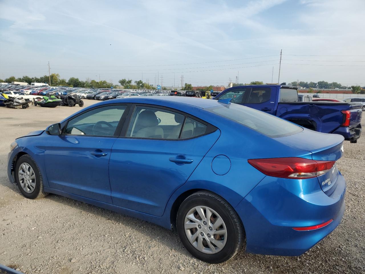 HYUNDAI ELANTRA SE