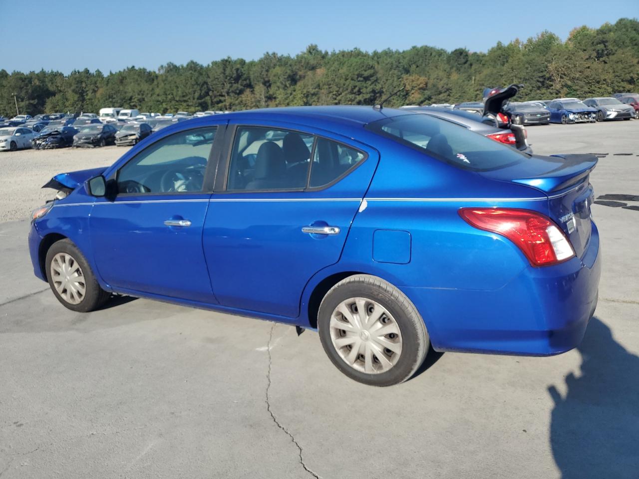 NISSAN VERSA S