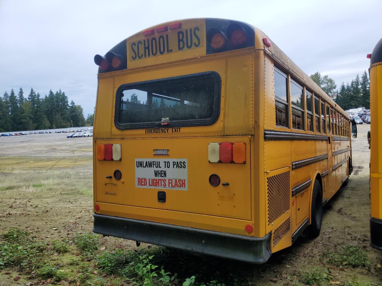 Lot #3256344371 2009 THOMAS SAF-T-LINER HDX