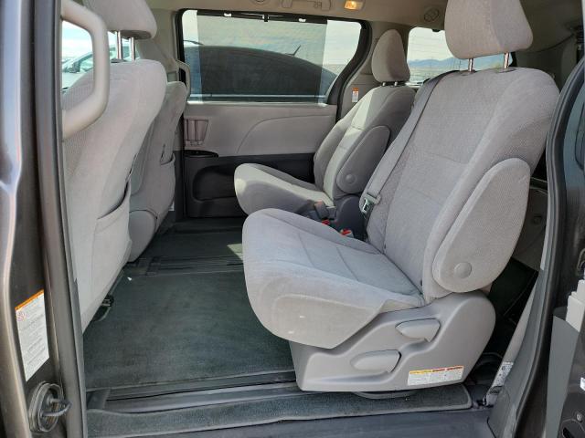 2018 TOYOTA SIENNA LE 5TDKZ3DC3JS920966