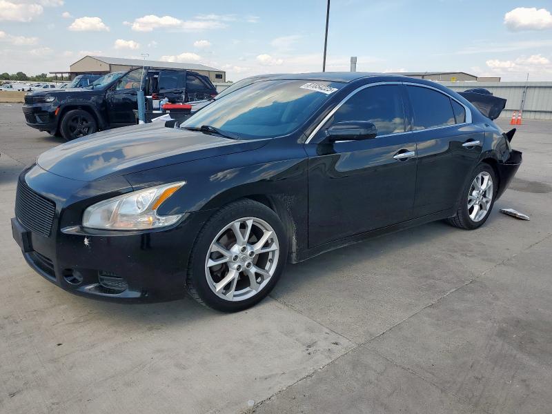 NISSAN MAXIMA S