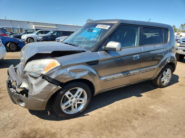 2010 KIA SOUL + - KNDJT2A28A7042044