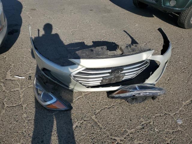 2017 HYUNDAI ELANTRA SE 5NPD74LF0HH189123