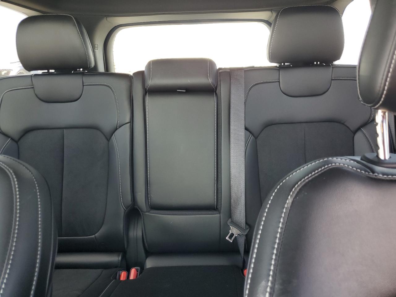 JEEP GRAND CHEROKEE LAREDO