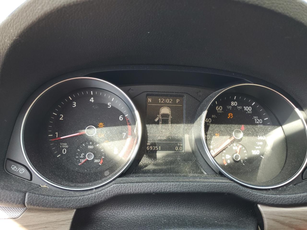 VOLKSWAGEN PASSAT SE