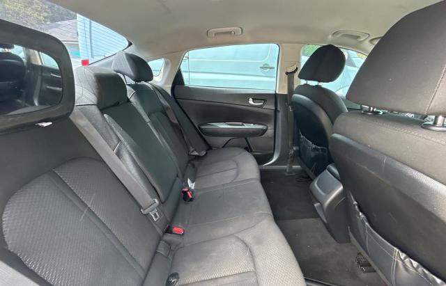 2017 KIA OPTIMA LX 5XXGT4L33HG132277
