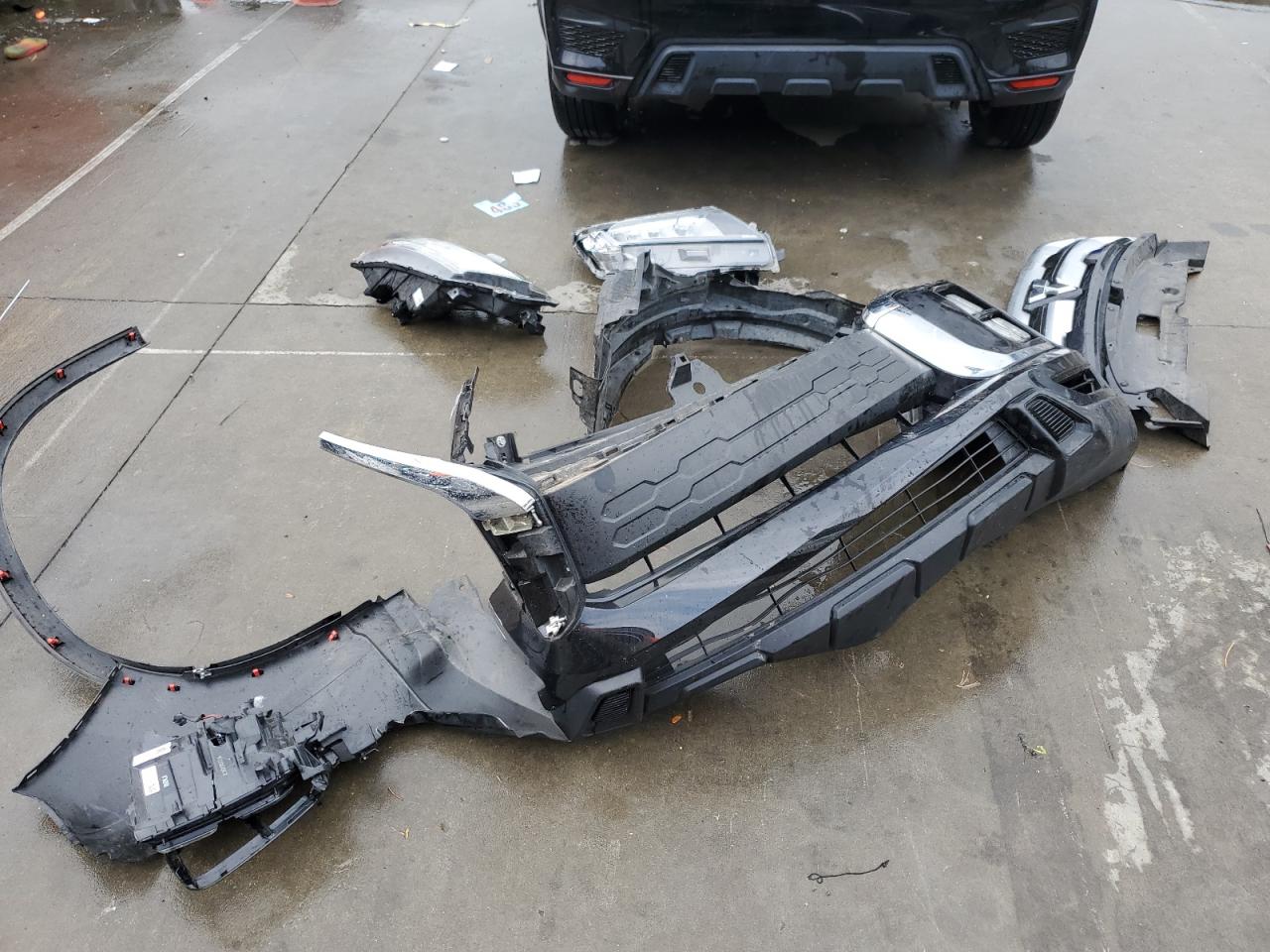 MITSUBISHI OUTLANDER SE