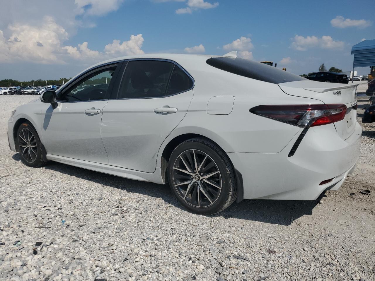 TOYOTA CAMRY SE NIGHT SHADE