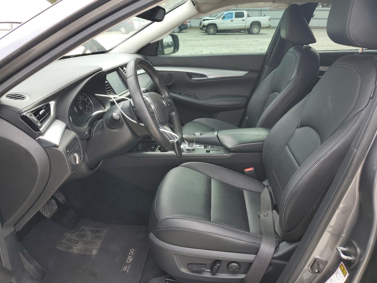 INFINITI QX50 ESSENTIAL