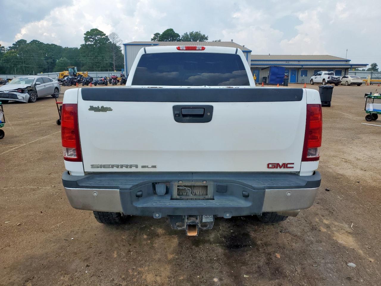 GMC SIERRA K2500 SLE