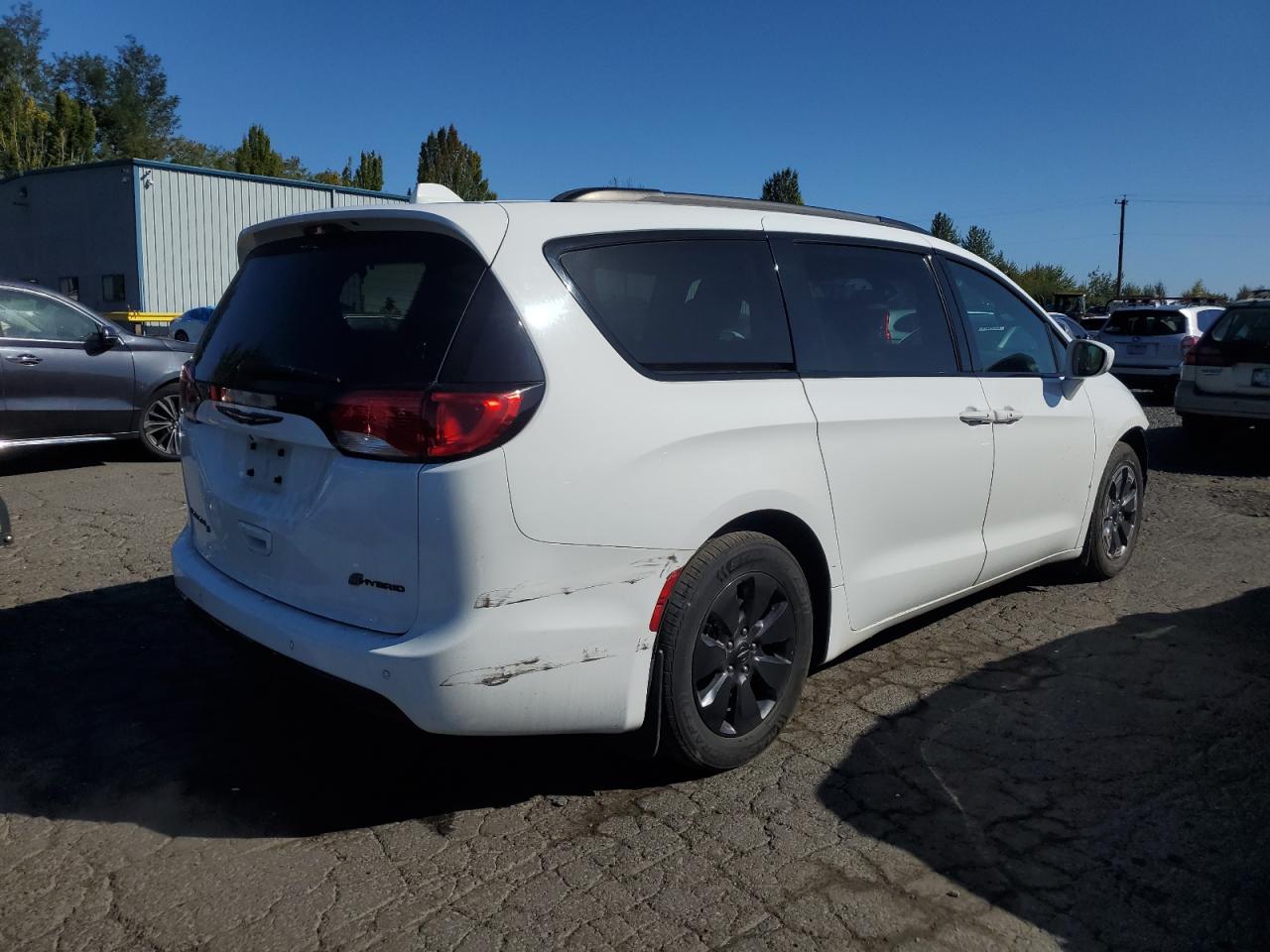 Lot #3317027092 2020 CHRYSLER PACIFICA H