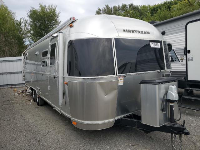 Global Auto Auctions: 2017 AIRSTREAM M-30 SERENITY