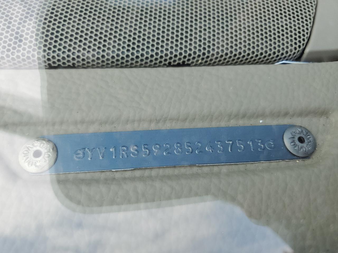 Lot #3240105541 2005 VOLVO S60 2.5T