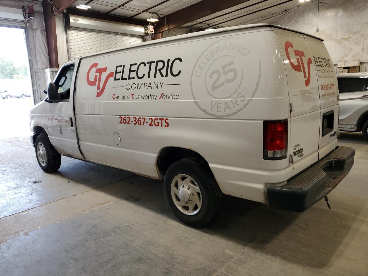 FORD ECONOLINE E150 VAN