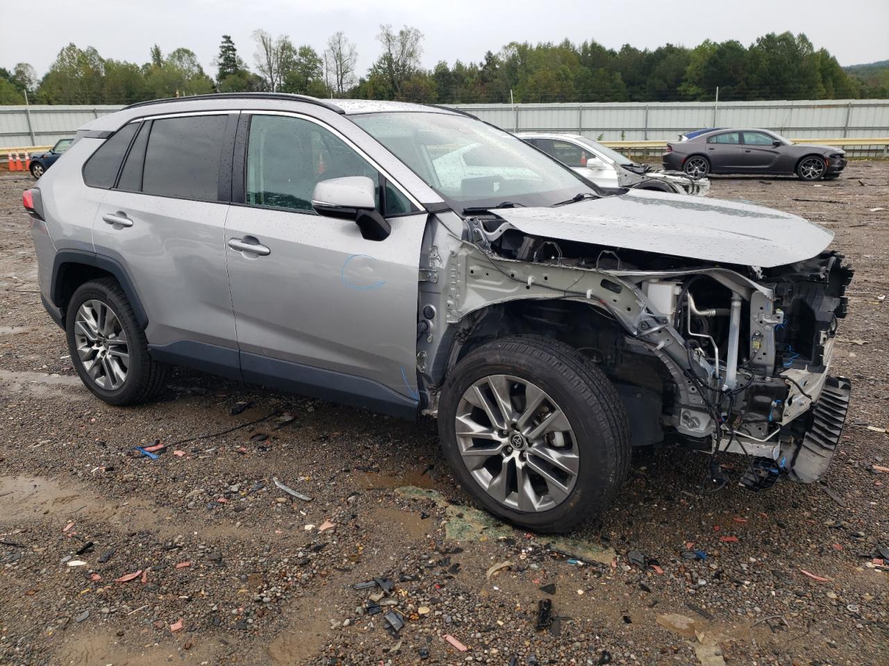 TOYOTA RAV4 XLE PREMIUM