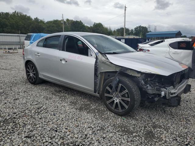 2017 VOLVO S60 PREMIE LYV402HK0HB143886