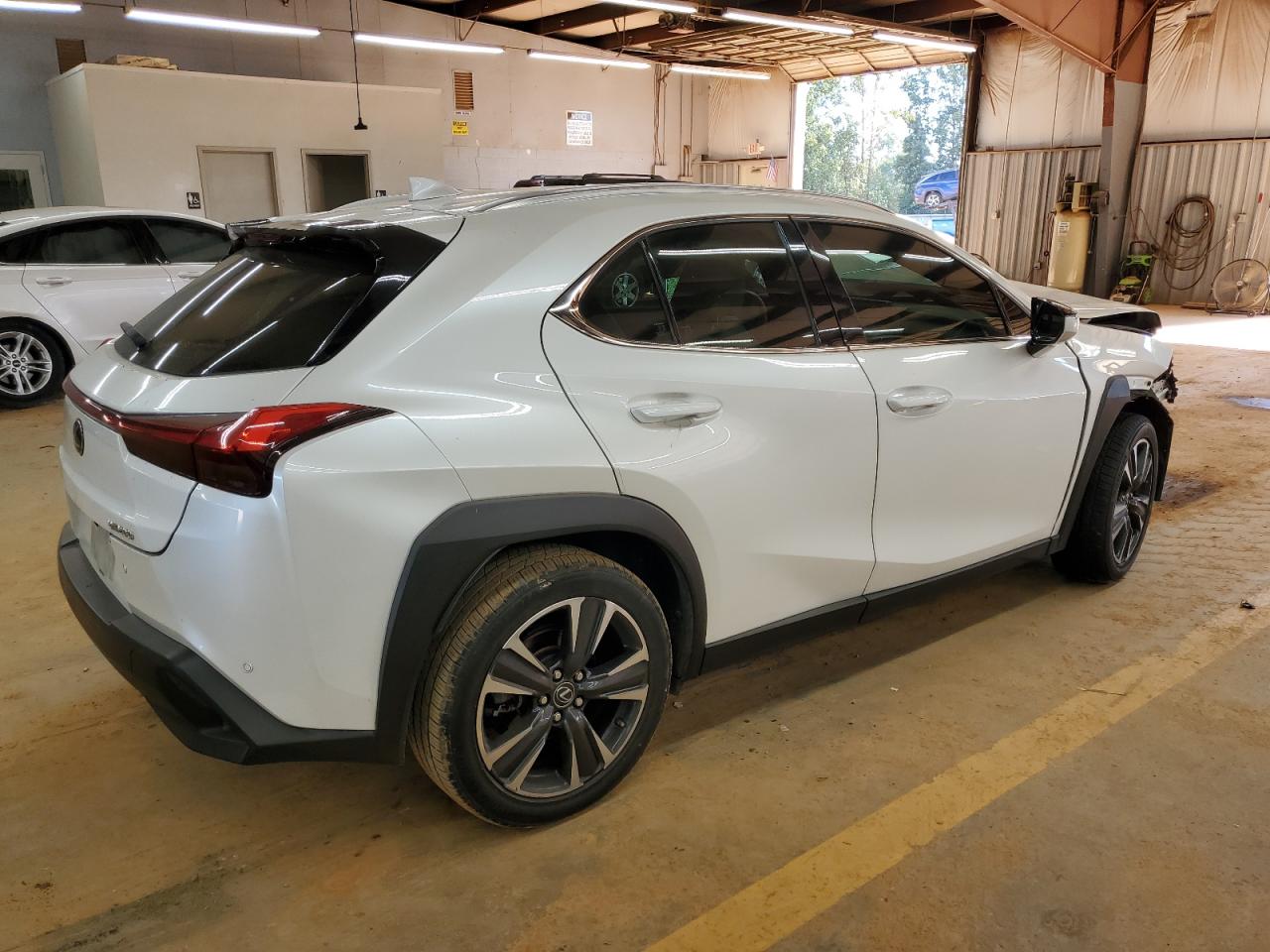 LEXUS UX 200