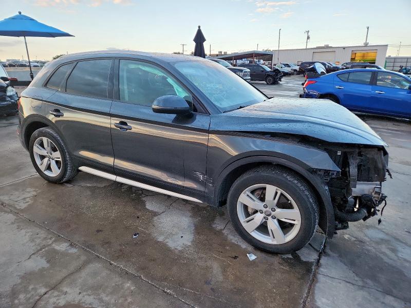 2018 AUDI Q5 PREMIUM WA1ANAFY7J2007004
