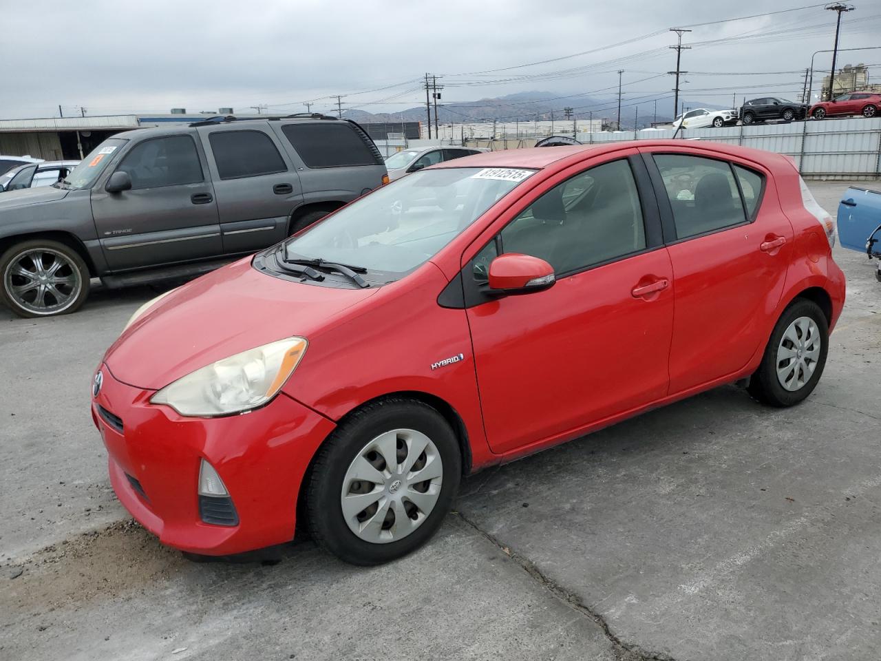 TOYOTA PRIUS C