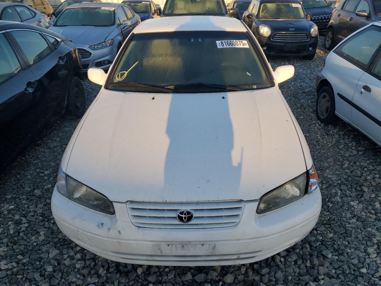 Lot #3248562555 1998 TOYOTA CAMRY LE
