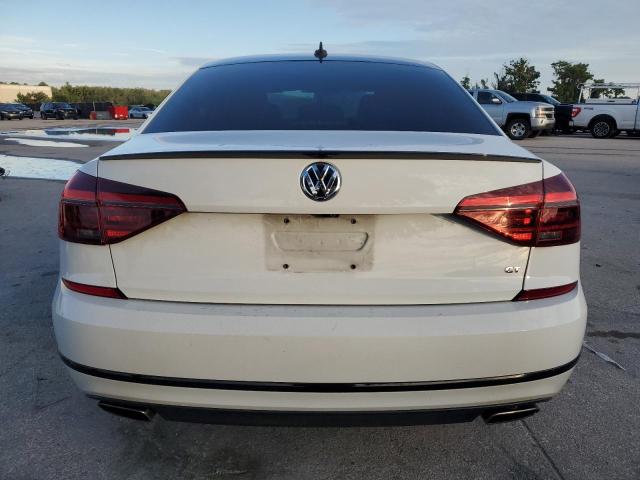 2018 VOLKSWAGEN PASSAT GT 1VWJM7A36JC040302