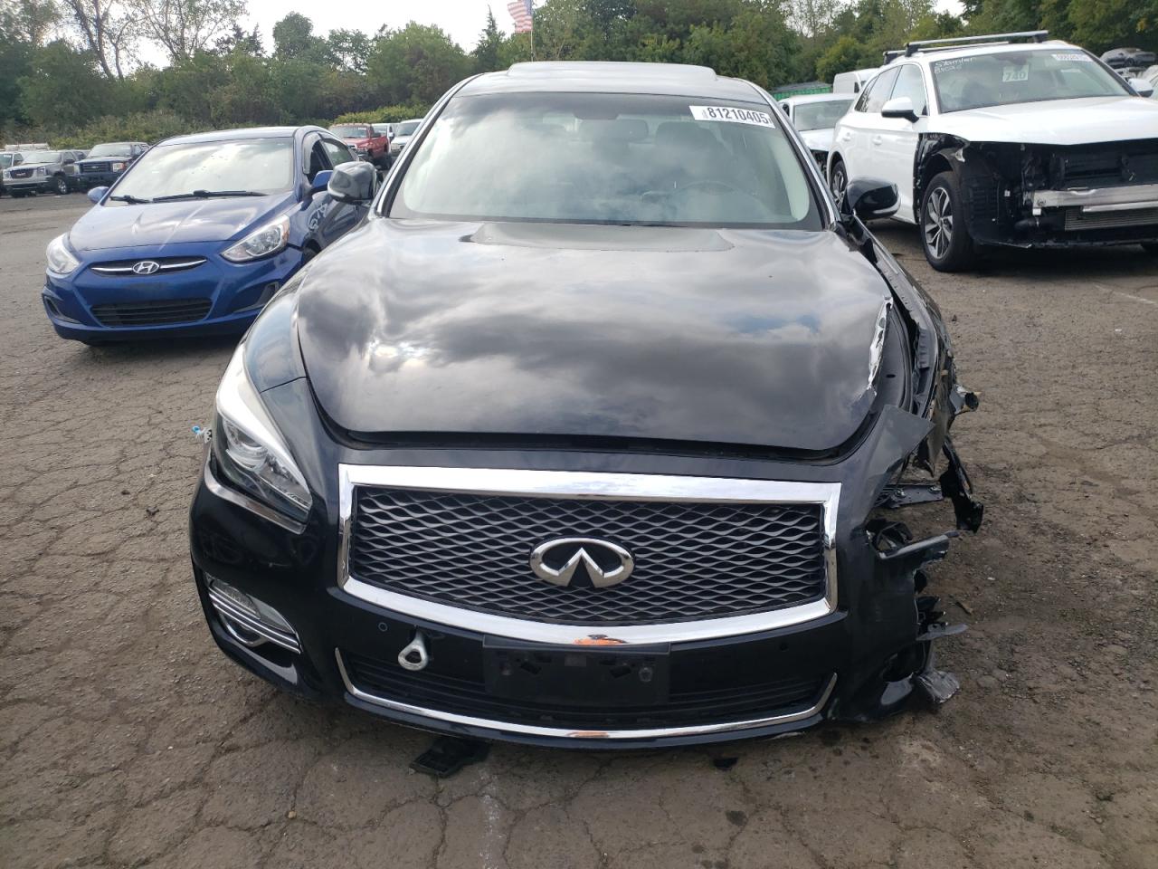 INFINITI Q70 3.7