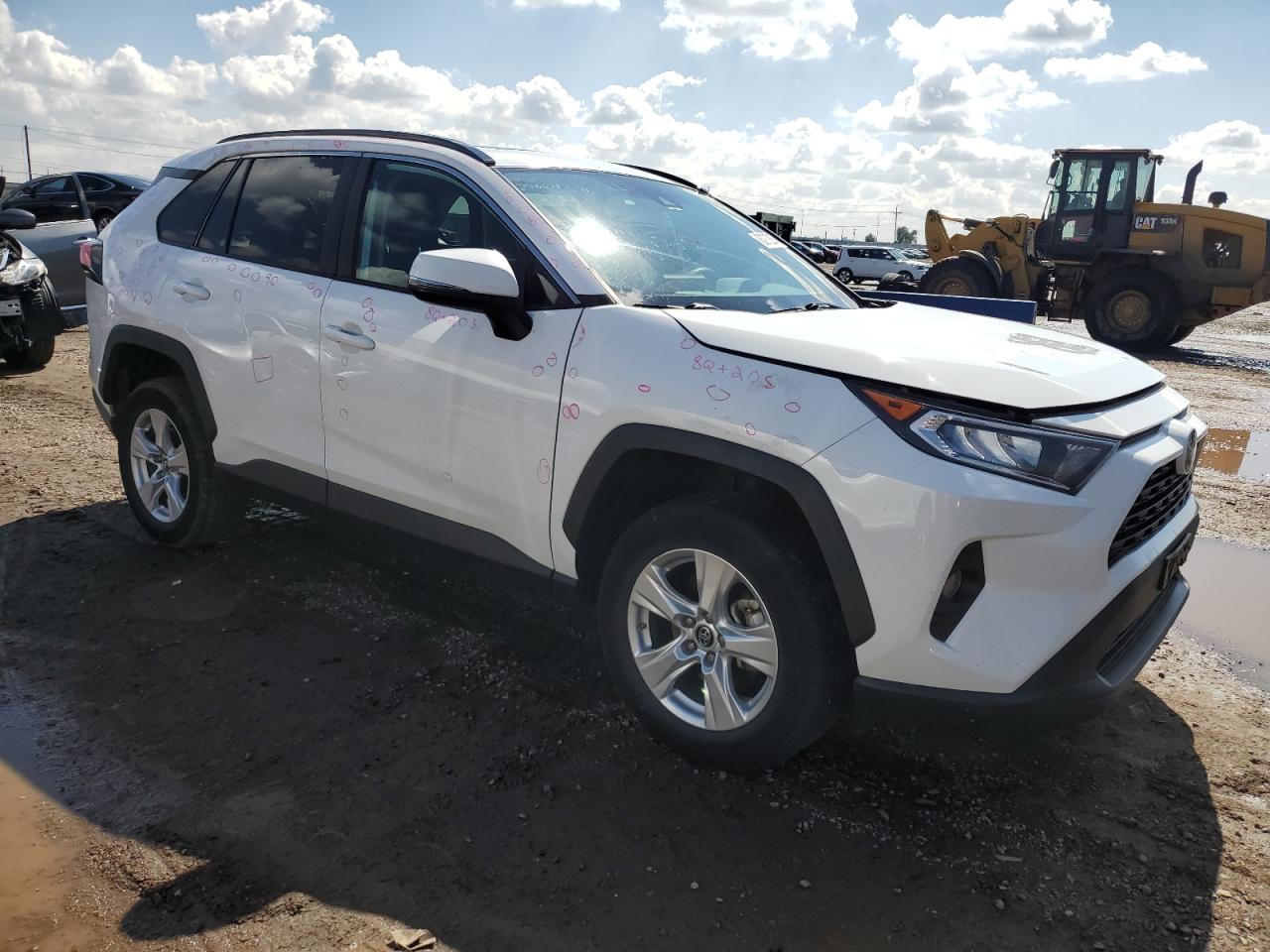 TOYOTA RAV4 XLE