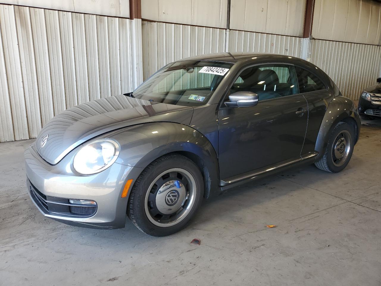 VOLKSWAGEN BEETLE