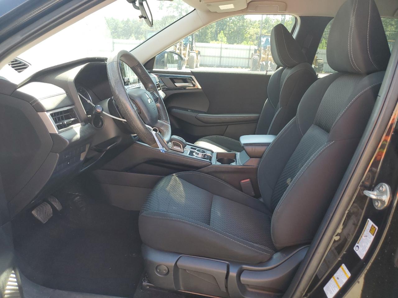 MITSUBISHI OUTLANDER ES