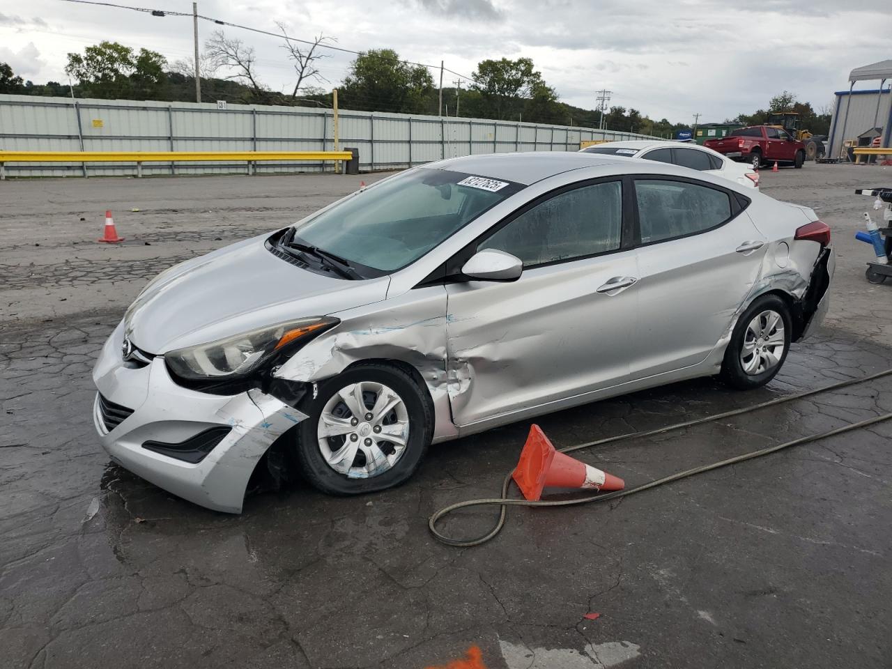 Lot #3315917082 2016 HYUNDAI ELANTRA SE