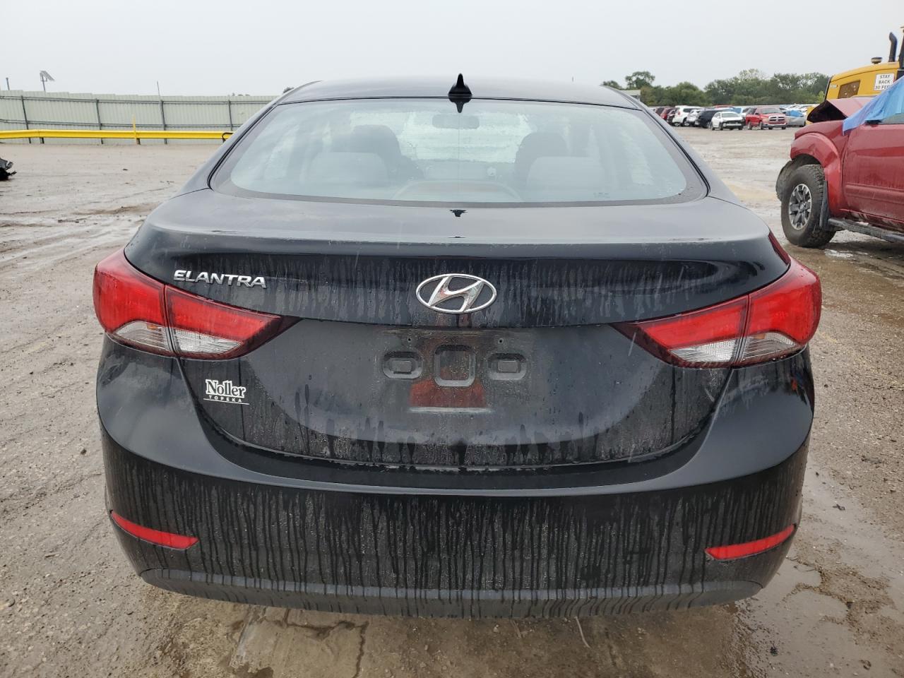 HYUNDAI ELANTRA SE