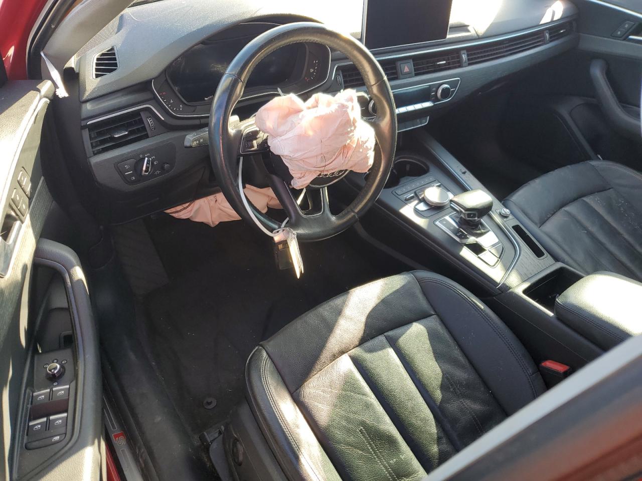 AUDI A4 ULTRA PREMIUM