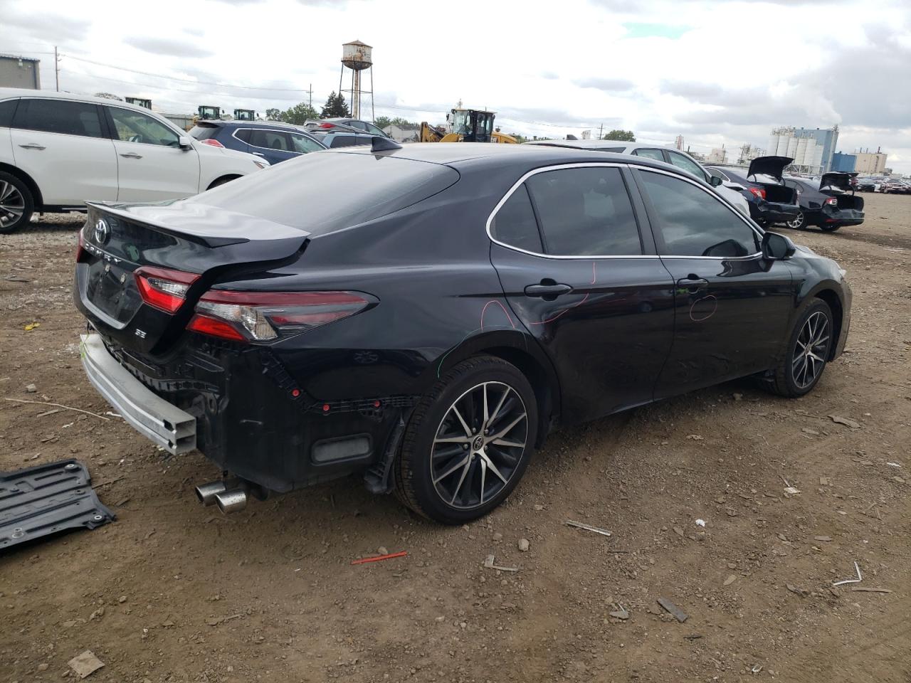 TOYOTA CAMRY SE NIGHT SHADE