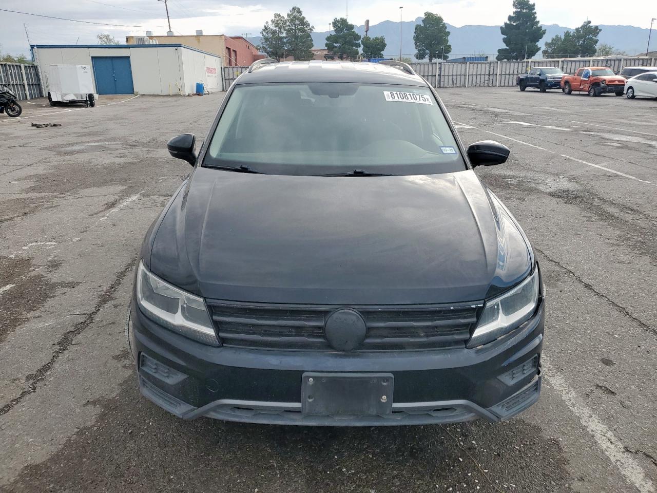 VOLKSWAGEN TIGUAN SE