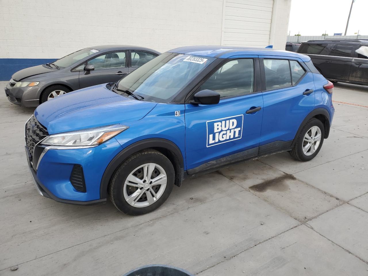 NISSAN KICKS S
