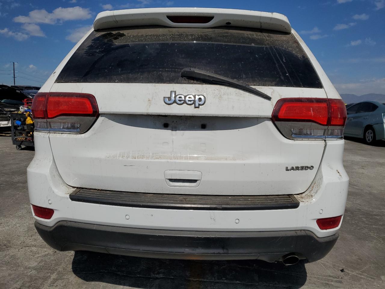 JEEP GRAND CHEROKEE LAREDO