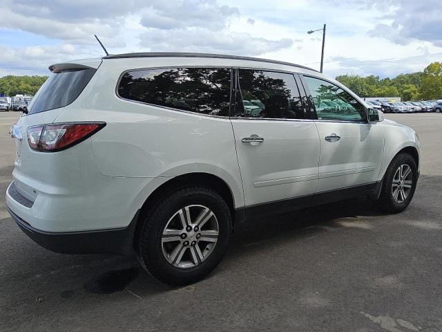 2017 CHEVROLET TRAVERSE LT 1GNKVHKD8HJ179586