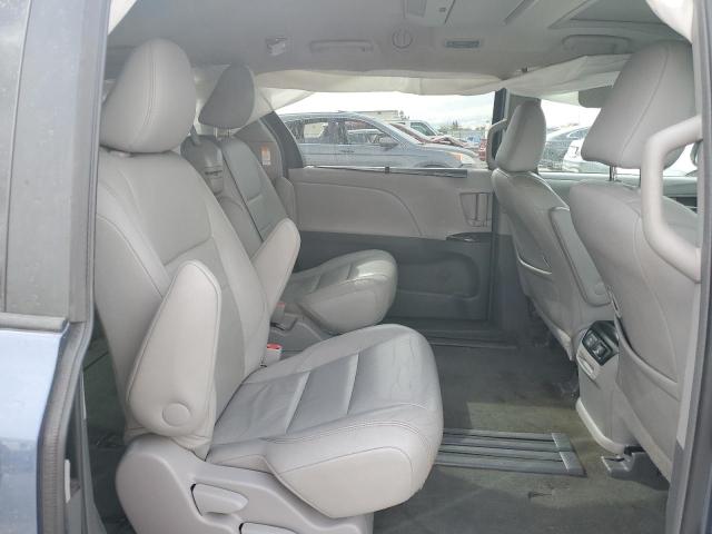 2017 TOYOTA SIENNA XLE 5TDYZ3DC3HS794421
