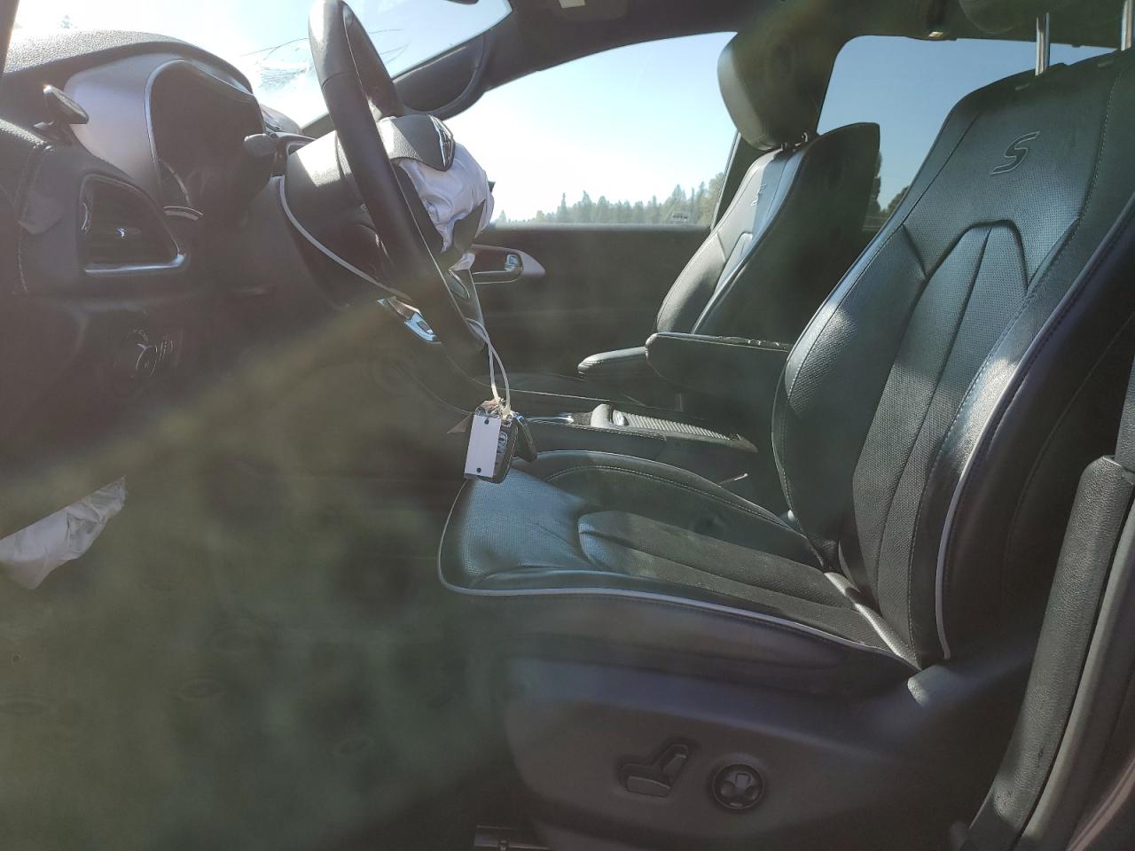 CHRYSLER PACIFICA HYBRID LIMITED