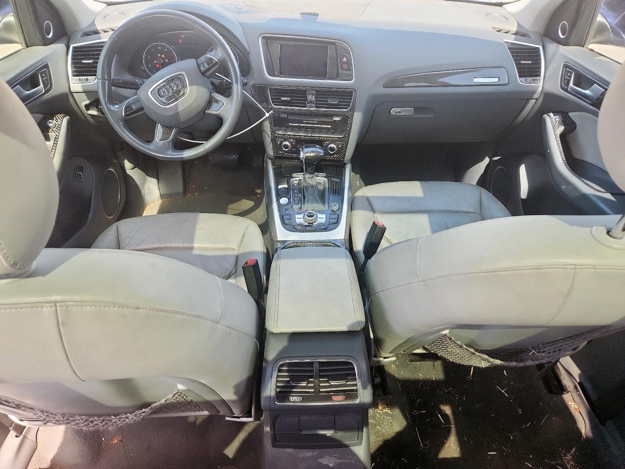 AUDI Q5 PREMIUM PLUS