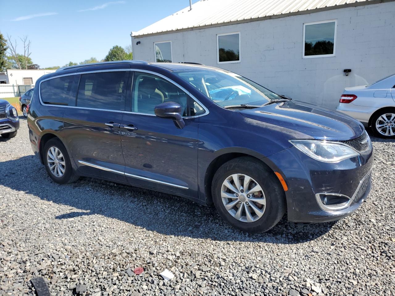 CHRYSLER PACIFICA TOURING L