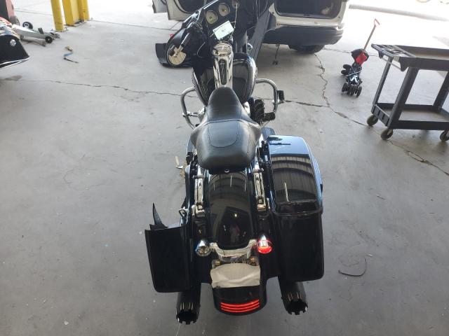 2019 HARLEY-DAVIDSON FLHX 1HD1KBC18KB684574