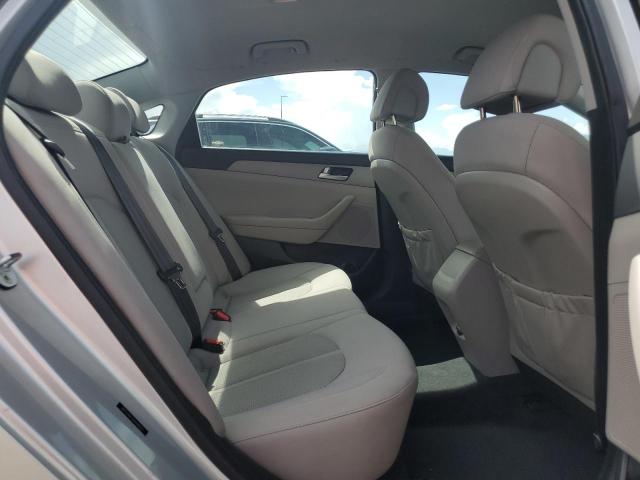 2017 HYUNDAI SONATA SE 5NPE24AF2HH590033