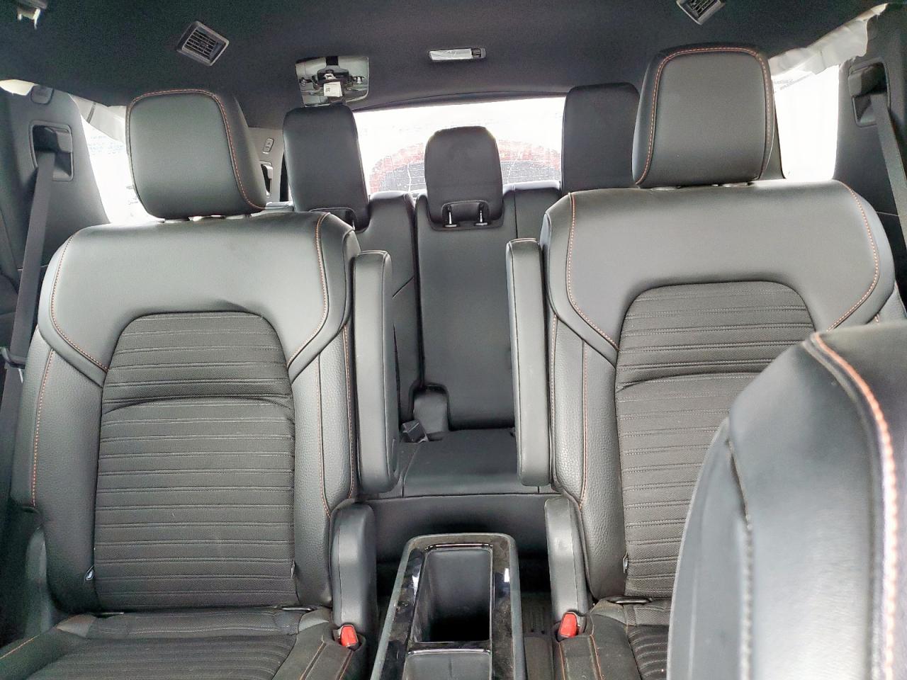 NISSAN PATHFINDER SV