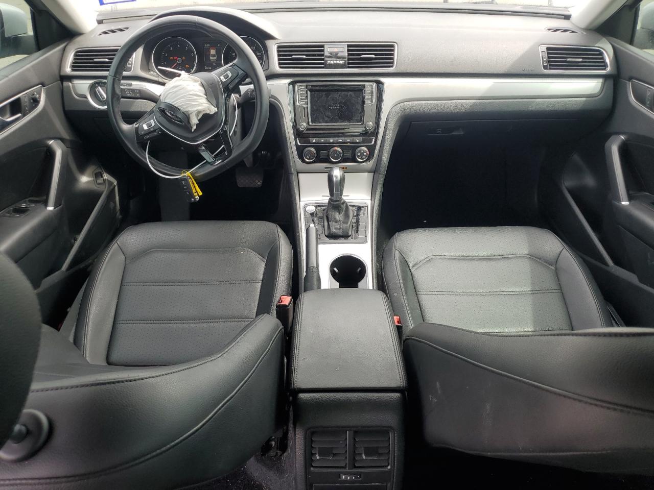 VOLKSWAGEN PASSAT WOLFSBURG